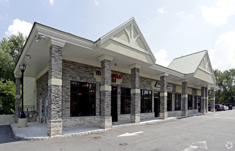 More Photos Of 131 New Rd, Parsippany Storefront For Lease