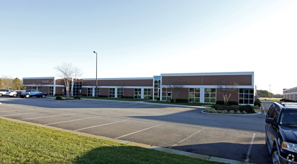 More Photos Of 1248 Perimeter Pky, Virginia Beach Office For Lease