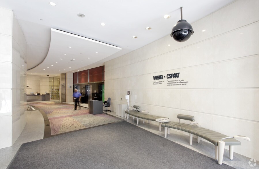 More Photos Of 200 Front St W, Toronto Office For Lease