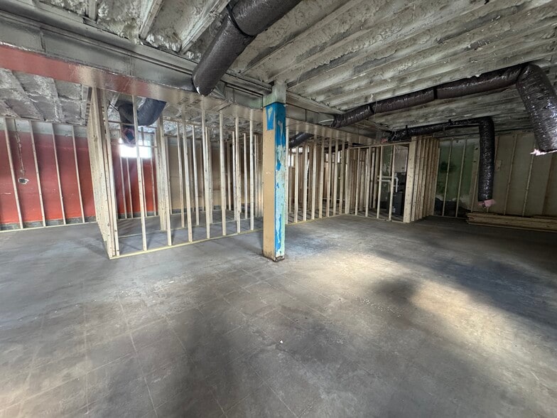 More Photos Of 1908 Scranton Carbondale Hwy, Dickson City Storefront Retail Office For Sale