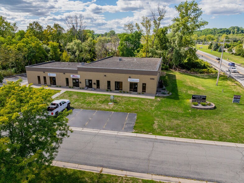 More Photos Of 1286 Blossom Dr, Victor Medical For Lease