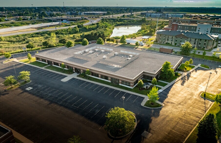 More Photos Of 39300 W 12 Mile Rd, Farmington Hills Office For Sale