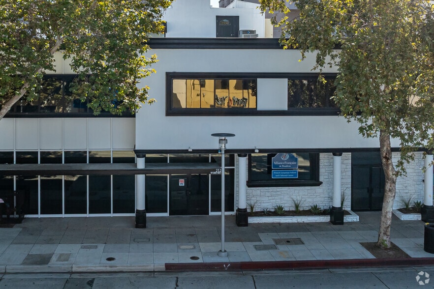 More Photos Of 232 N Lake Ave, Pasadena Loft Creative Space For Lease