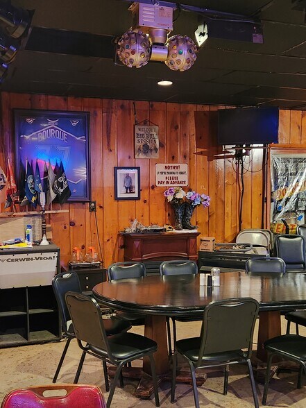 More Photos Of 100 1st St, Ault General Retail For Lease