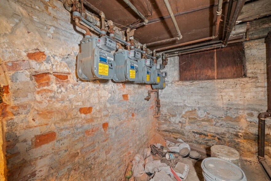 More Photos Of 2620 Maryland Ave, Baltimore Multifamily For Sale