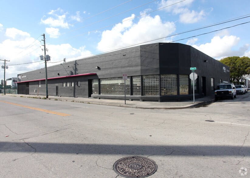 More Photos Of 2050-2090 N Miami Ave, Miami Freestanding For Lease