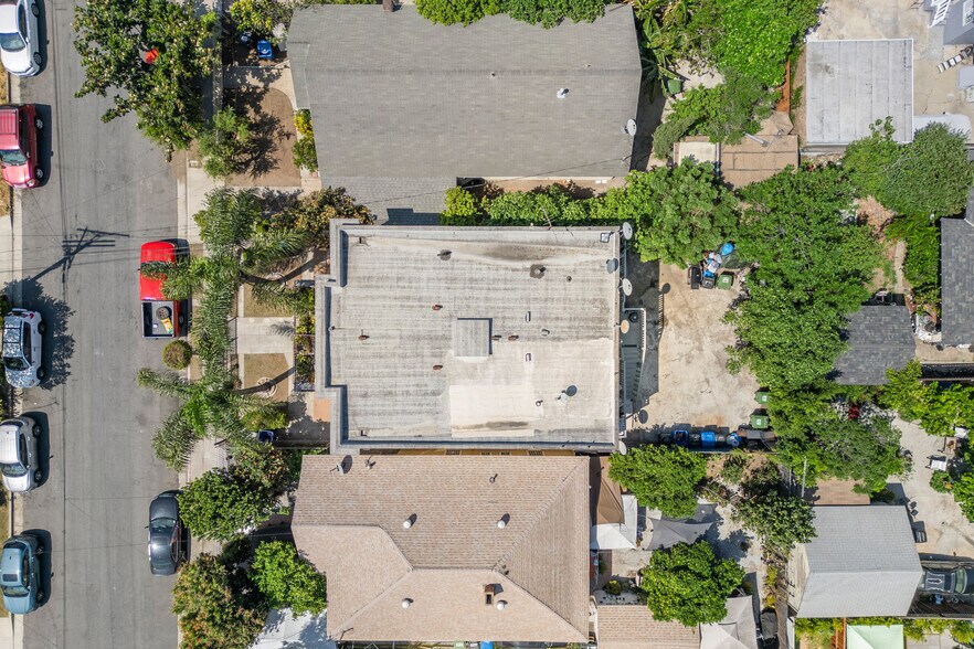 More Photos Of 1543 W 22nd Pl, Los Angeles Multifamily For Sale