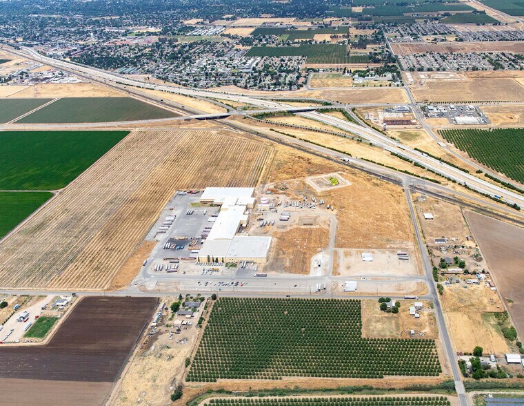 More Photos Of 2674 Vassar Ave, Merced Refrigeration Cold Storage For Sale