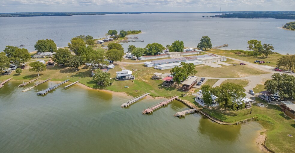 More Photos Of 507 County Road 1550, Alba Multifamily For Sale