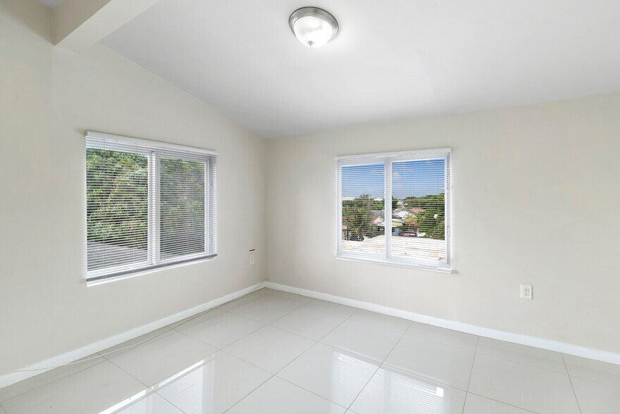 More Photos Of 268 NW 34th St, Miami Apartments For Sale