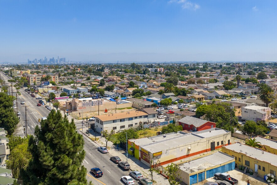 More Photos Of 8304 S Broadway, Los Angeles Land For Sale