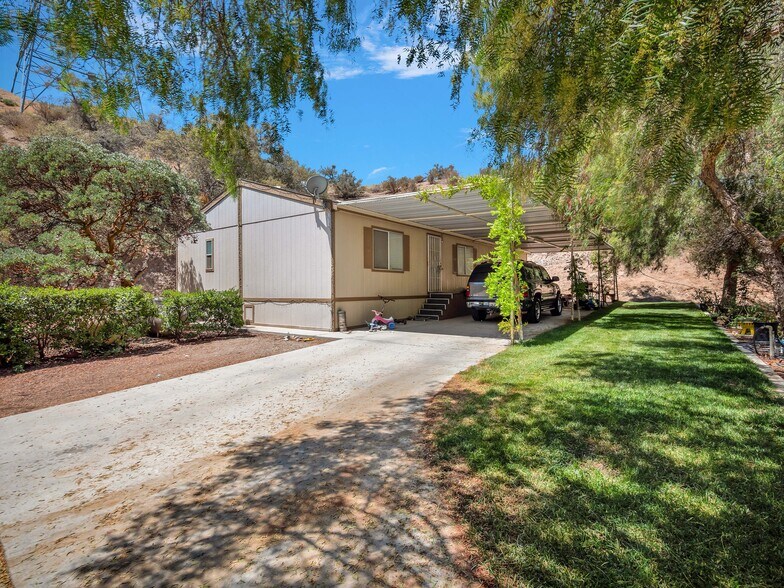 More Photos Of 15142 Sierra Hwy, Santa Clarita Land For Sale