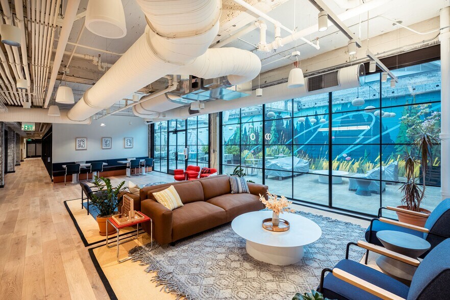 More Photos Of 830 NE Holladay St, Portland Coworking Space
