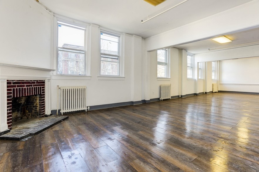 More Photos Of 140 E Hanover St, Trenton Schools For Sale