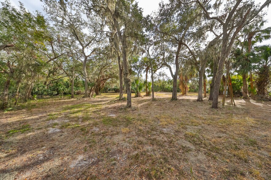 More Photos Of 8839 Richmond St, Gibsonton Land For Sale