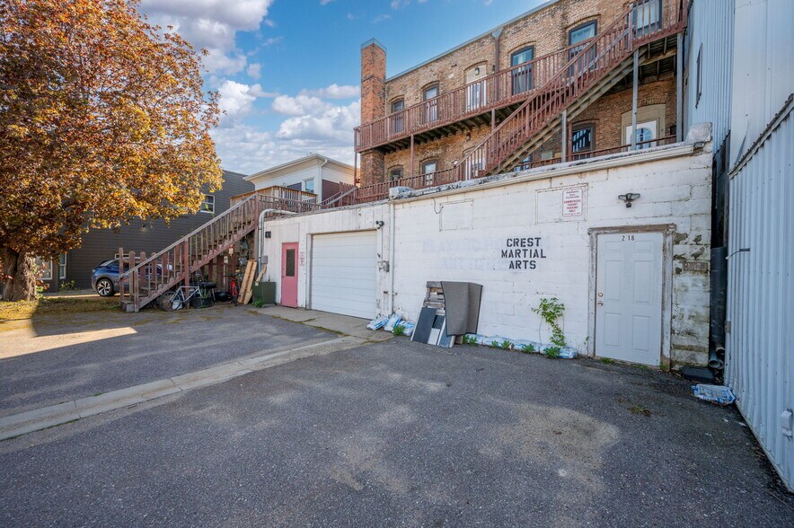 More Photos Of 216-218 S Minnesota Ave, Saint Peter Apartments For Sale