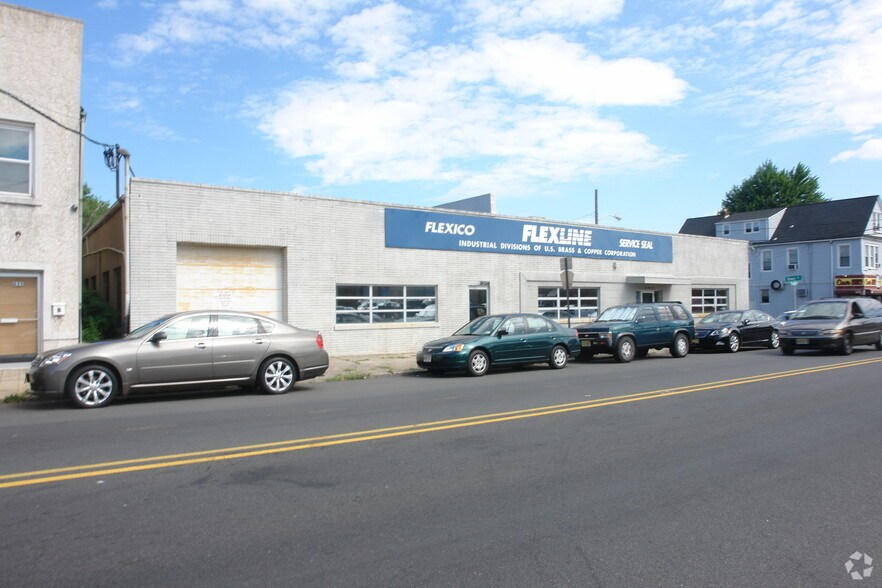 More Photos Of 641 E Elizabeth Ave, Linden Warehouse For Lease