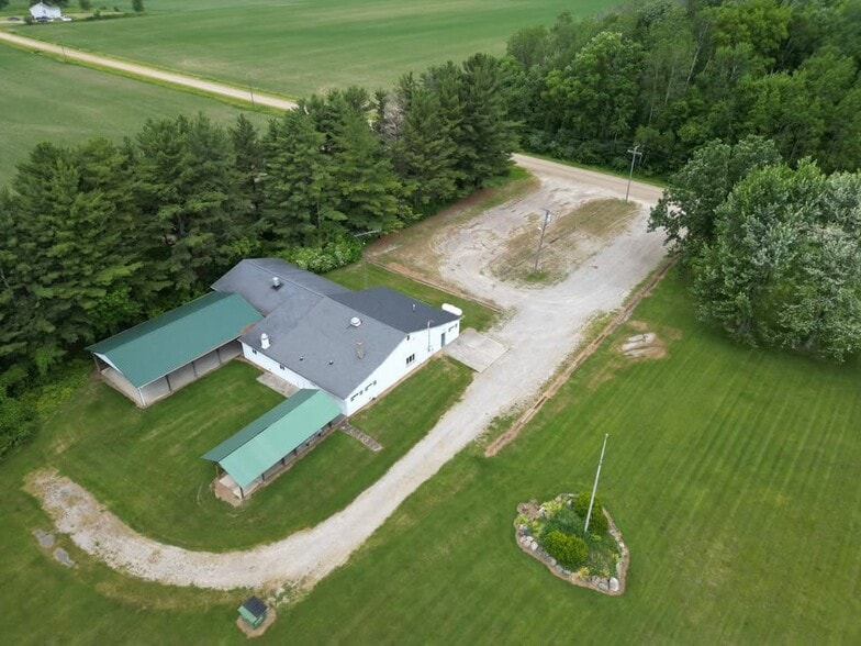 More Photos Of 145 Wedge Rd, Sandusky Specialty For Sale