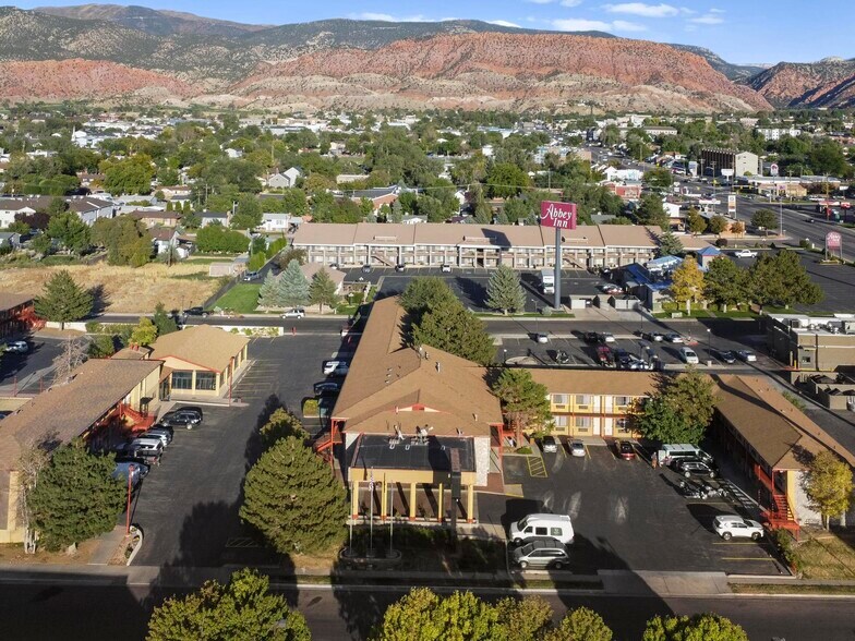 More Photos Of 250 N 1100 W, Cedar City Hotel For Sale