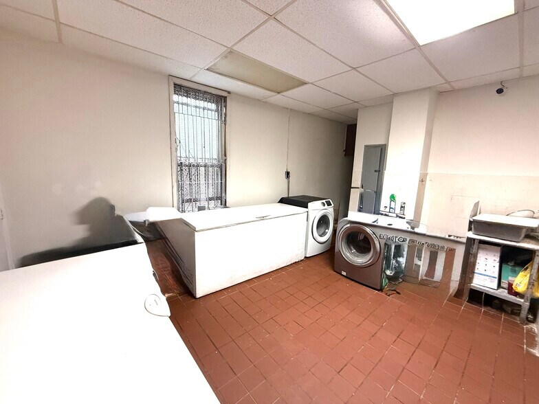 More Photos Of 1468 Haddon Ave, Camden Restaurant For Sale