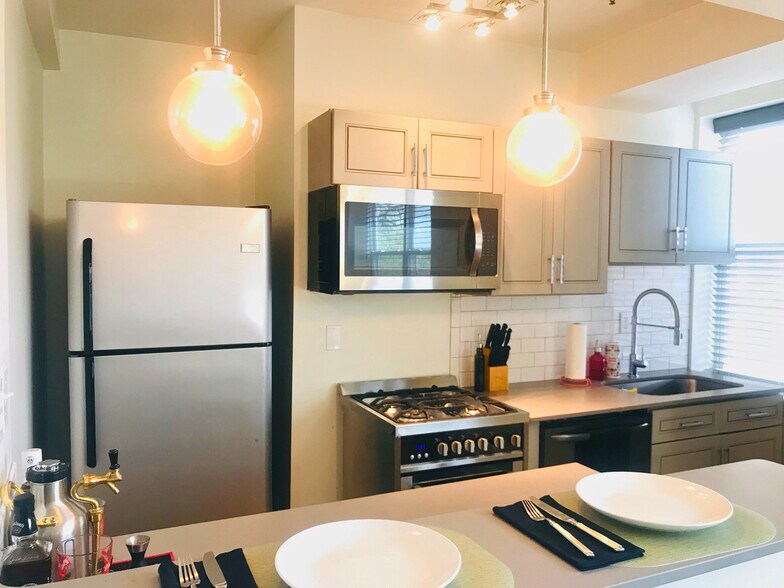 More Photos Of 827 N State St, Jackson Apartments For Sale