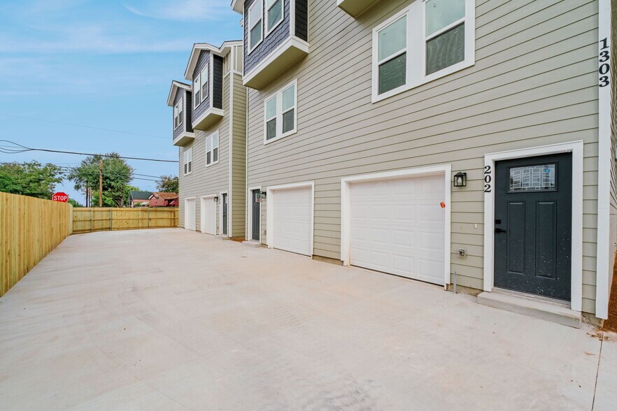 More Photos Of , San Antonio Multifamily For Sale