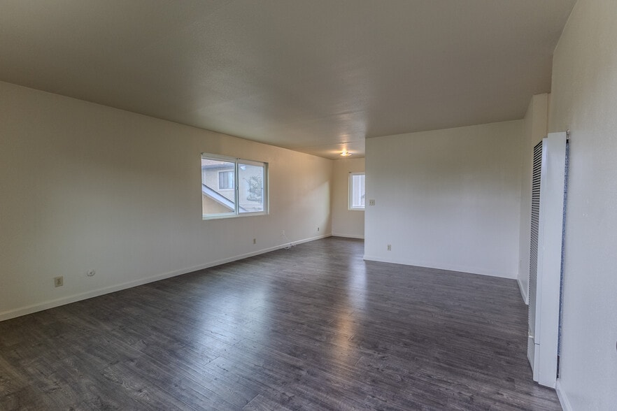 More Photos Of 392 Del Mar Ave, Chula Vista Apartments For Sale