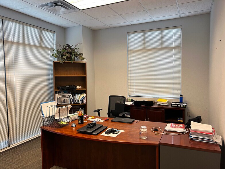 More Photos Of 2420 Midtown Pl NE, Albuquerque Warehouse For Sale