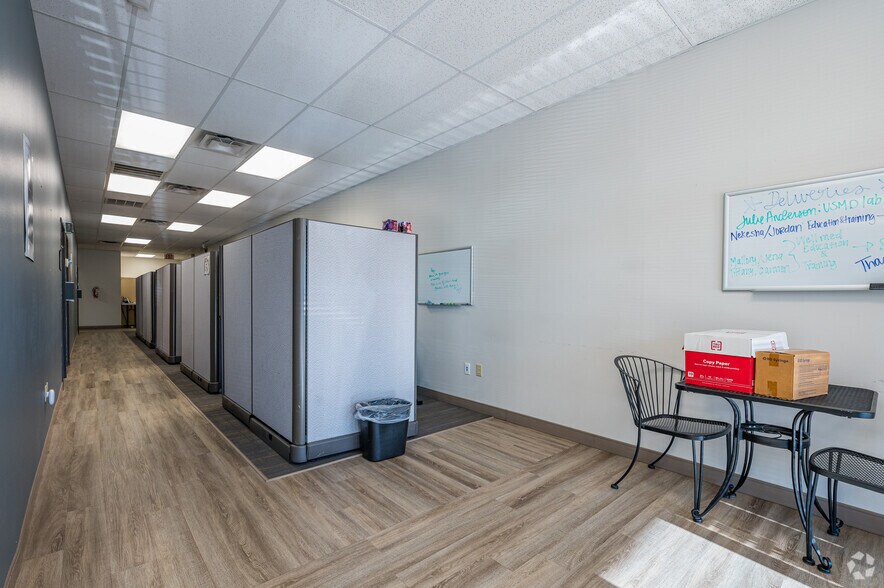 More Photos Of 900 W Airport Fwy, Hurst Unknown For Lease