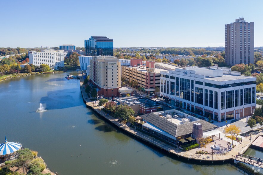 More Photos Of 9841 Washingtonian Blvd, Gaithersburg Office For Lease