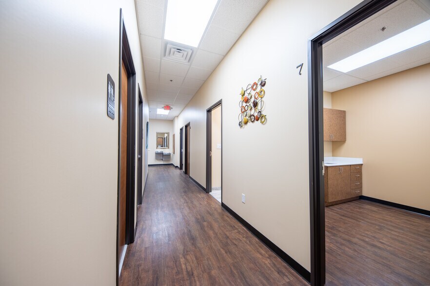 More Photos Of 255 W Lebanon, Frisco Medical For Sale