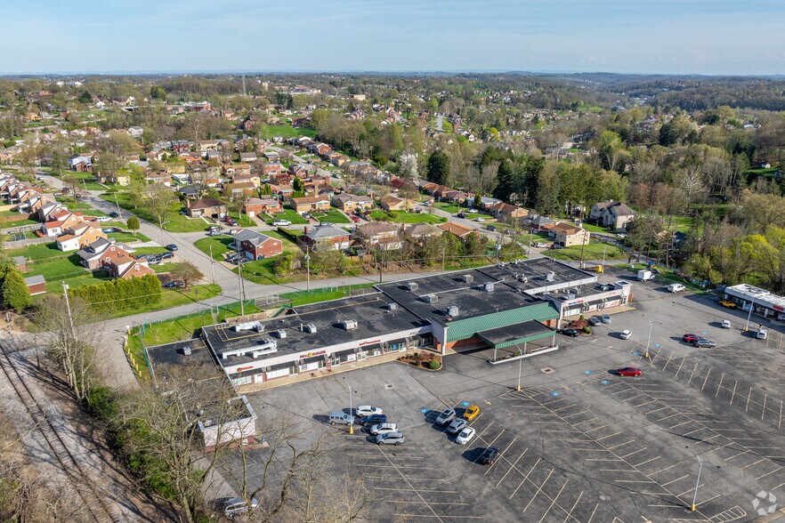 More Photos Of 5001-5031 Curry Rd, Pittsburgh General Retail For Lease