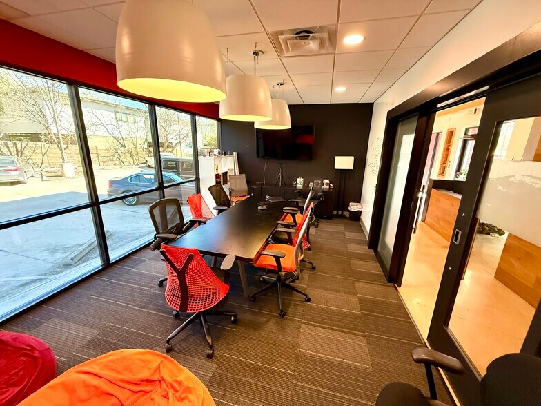 More Photos Of 2400 Webberville Rd, Austin Office For Lease