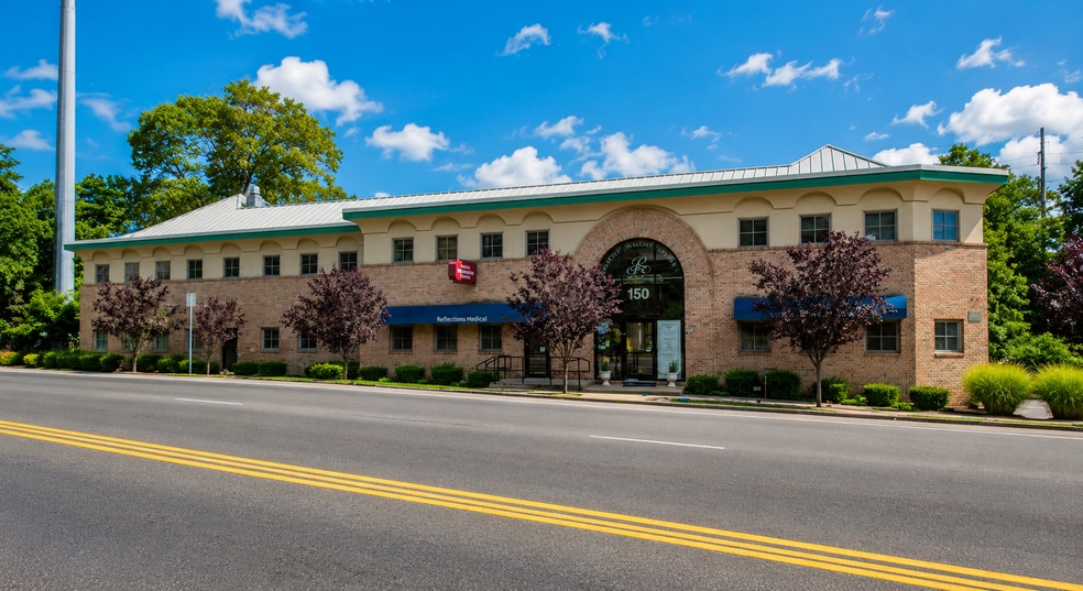 More Photos Of 150 S Pearl St, Pearl River Medical For Sale