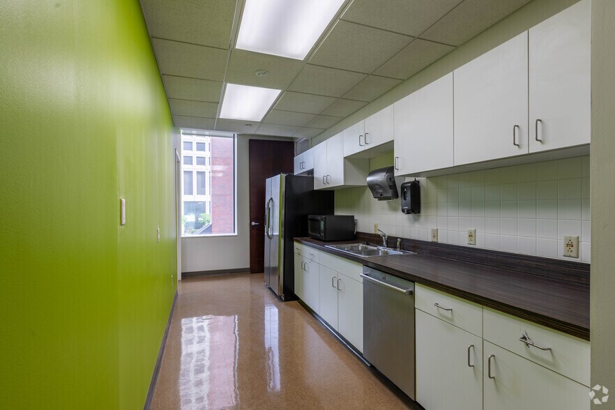 More Photos Of 35 N 4th St, Columbus Office For Lease