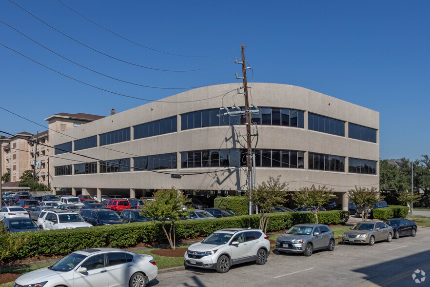 Primary Photo Of 2201 W Holcombe Blvd, Houston Medical For Lease