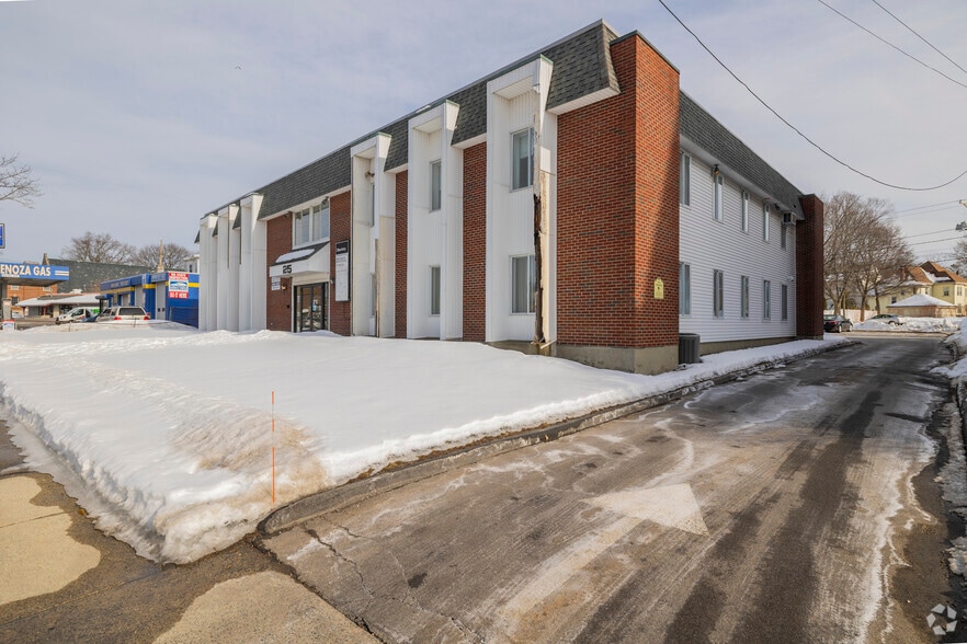 More Photos Of 25 Kenoza Ave, Haverhill Office For Lease