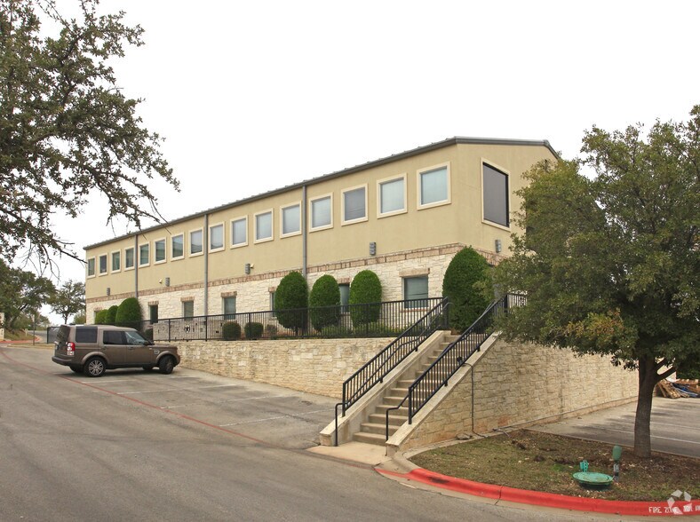 More Photos Of 7 Lakeway Centre Ct N, Lakeway Office For Lease