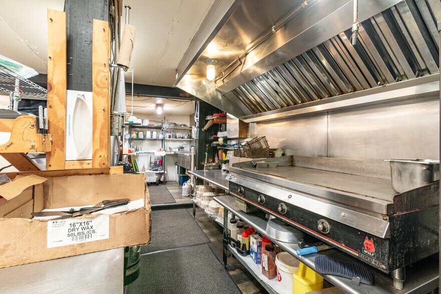 More Photos Of 65 Henry Law Ave, Dover Restaurant For Sale