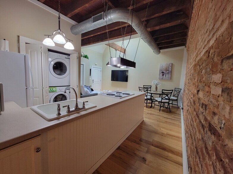 More Photos Of 103 Court Sq, Abbeville Storefront Retail Residential For Sale