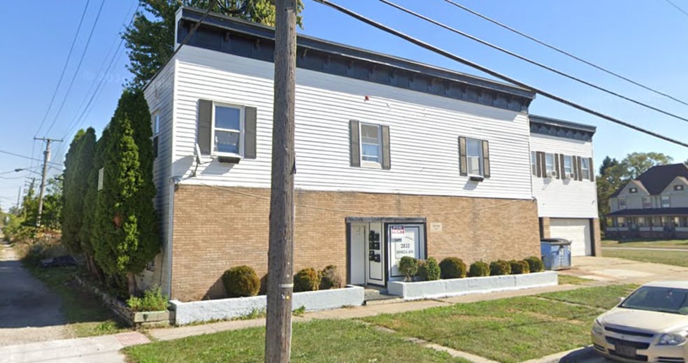 Primary Photo Of 2833 Seneca Ave, Lorain Apartments For Sale