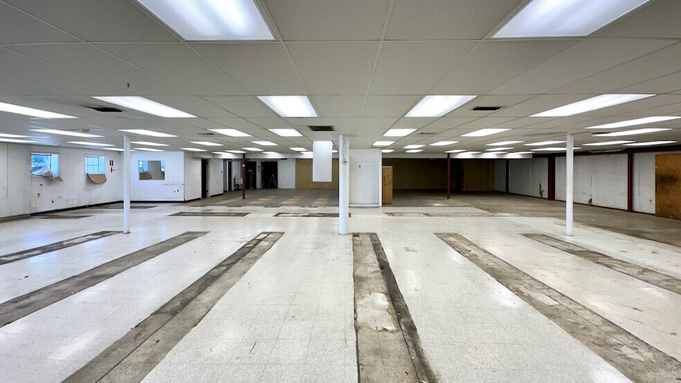 More Photos Of 3107 Spring Hill Ave, Mobile Freestanding For Sale