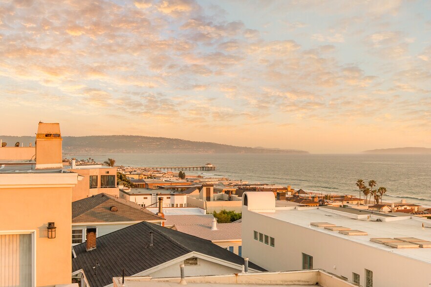 More Photos Of 232 29th St, Manhattan Beach Multifamily For Sale