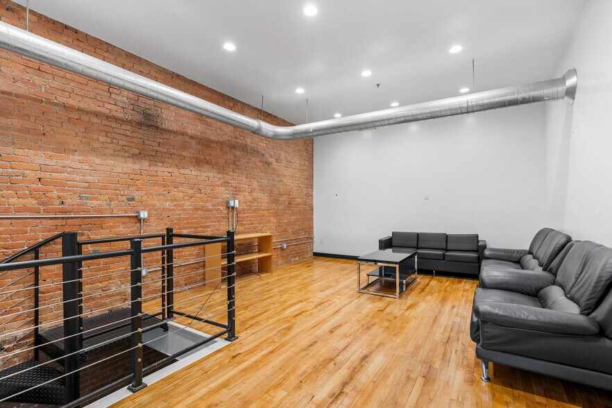 More Photos Of 123 Court St, Binghamton Apartments For Sale