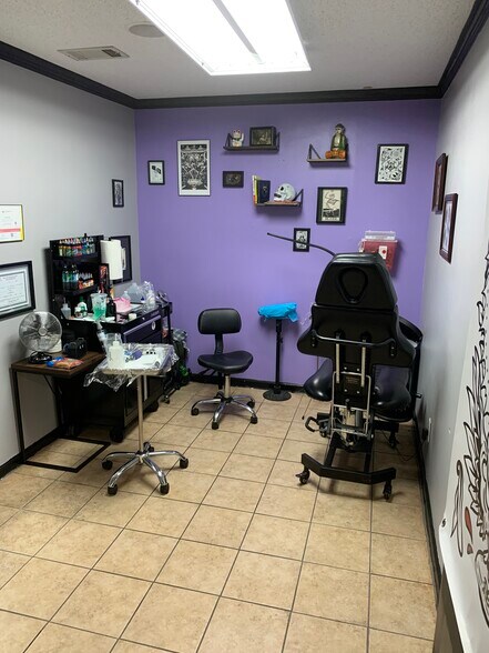 More Photos Of 1239 Russell Pkwy, Warner Robins Office For Sale