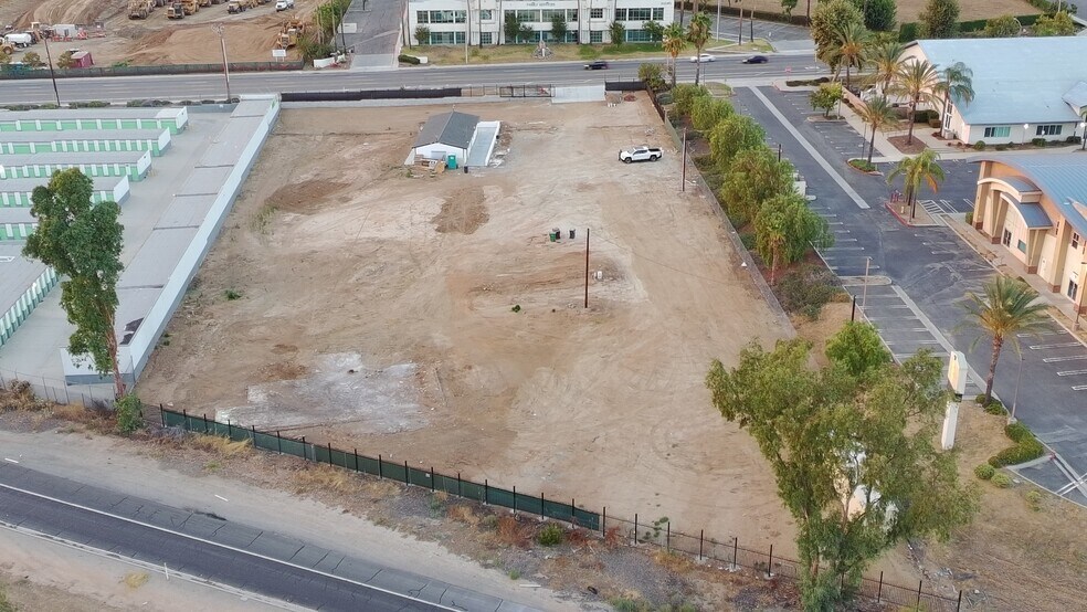 More Photos Of 21320 Box Springs Rd, Moreno Valley Auto Dealership For Lease