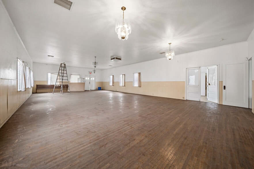 More Photos Of 1101 W Florence Ave, Los Angeles Religious Facility For Sale