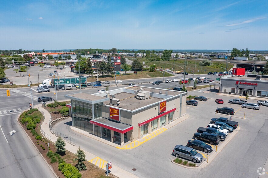 More Photos Of 35 Mapleview Dr W, Barrie Unknown For Lease