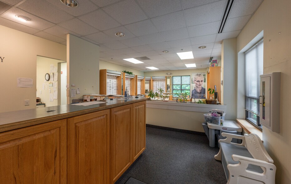 More Photos Of 610 Jones Ferry Rd, Carrboro Medical For Sale