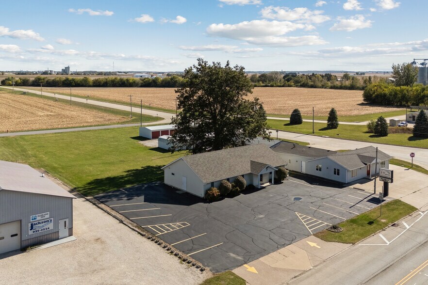 More Photos Of 219 N Canal St, Annawan Office For Sale